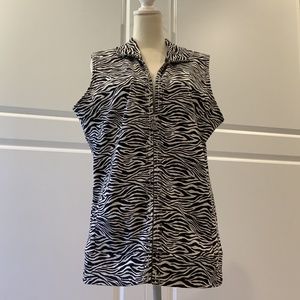 Cristina Alexander Size Large Black and White